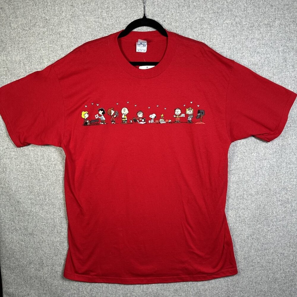 Vintage NOS Peanuts Valentine's Day Heart Tshirt Size XL Snoopy Charlie Brown